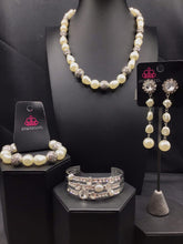 Load image into Gallery viewer, Fiercely 5th Avenue - Complete Trend Blend NOVEMBER 2024