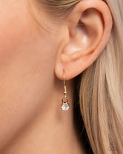 Load image into Gallery viewer, Understated Shimmer - Gold Necklace set