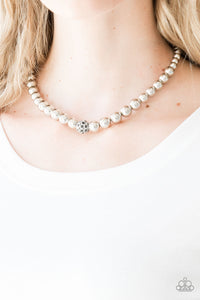 High-Stakes FAME - Silver Necklace Set