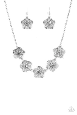 Garden Groove - Silver Necklace Set