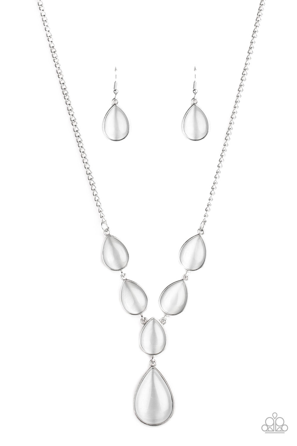 Dewy Decadence - White Necklace Set