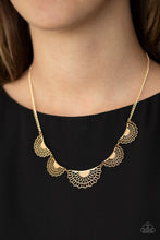 Load image into Gallery viewer, Fanned Out Fashion - Gold Necklace Set