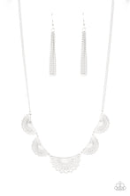 Load image into Gallery viewer, Fanned Out Fashion - Silver Necklace Set