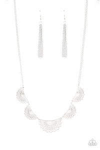 Fanned Out Fashion - Silver Necklace Set