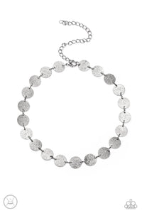 Reflection Detection - Black Necklace Set