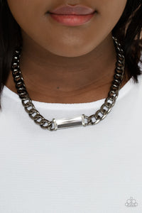 Urban Royalty - Black Necklace Set