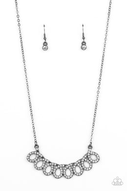 Timeless Trimmings - Black Necklace Set