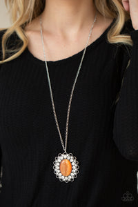 Oh My Medallion - Orange Necklace Set