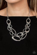 Load image into Gallery viewer, Game OVAL - Silver Necklace Set