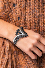 Load image into Gallery viewer, Teton Tiara - Black Bracelet